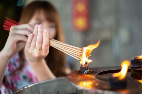 香長短的意義|習俗百科／香的長短不一樣！祭神、拜祖先有區別